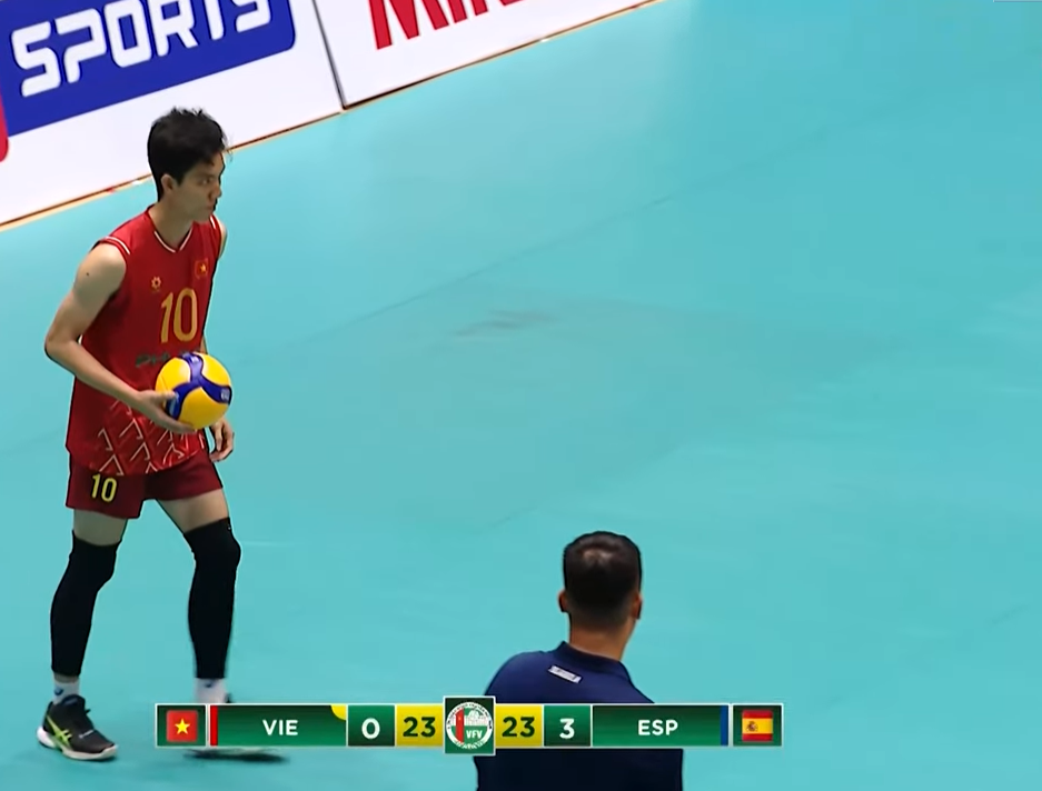 西班牙女排, 临近世锦赛, 发球冲击