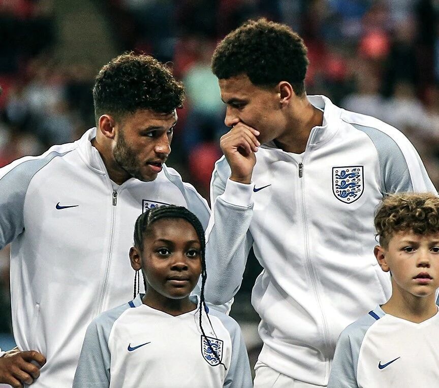 ZXr, 摧毁的英格, 巴萨仍然处