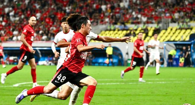 联赛首秀, J联赛的横