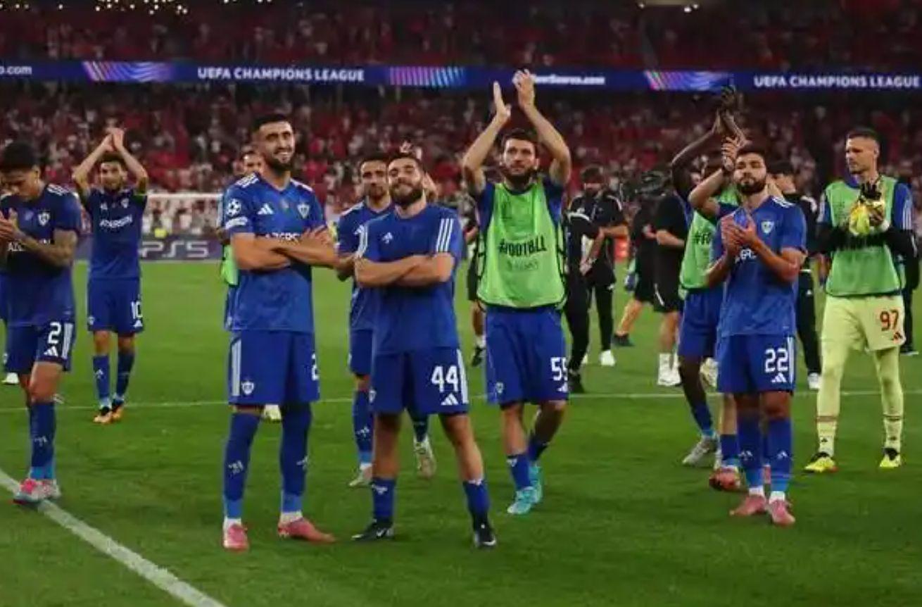 始狂欢, 不到, 的巨大嘘声 始狂欢, 不到, 的巨大嘘声